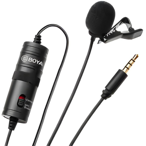 Use um microfone para seu canal no YouTube. O Boyá M1 é um modelo barato, mas com boa qualidade, que te atende muito bem, especialmente em lugar fechado.